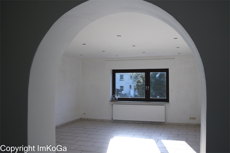 95780 Wohnzimmer m Rundbogen Etagenwohnung Marl