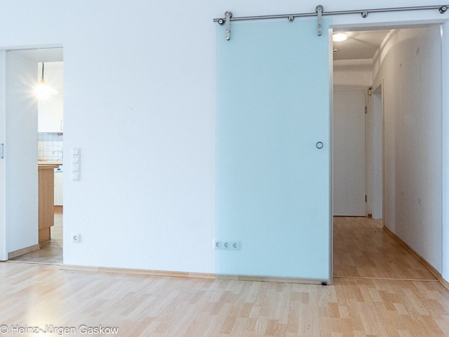 9567 Blick v WZ zur Diele und Etagenwohnung Marl