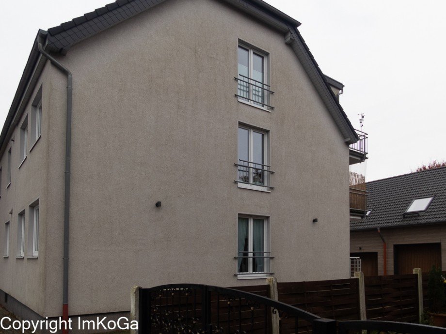 9568 Seitenansicht Hofeinfahrt Etagenwohnung Marl