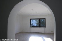 95780 Wohnzimmer m Rundbogen Diese Wohnung l�sst Herzen h�her schlagen - gro�e Balkonterrasse,Tageslichtbad, 3,5 Zimmer ca.112m�